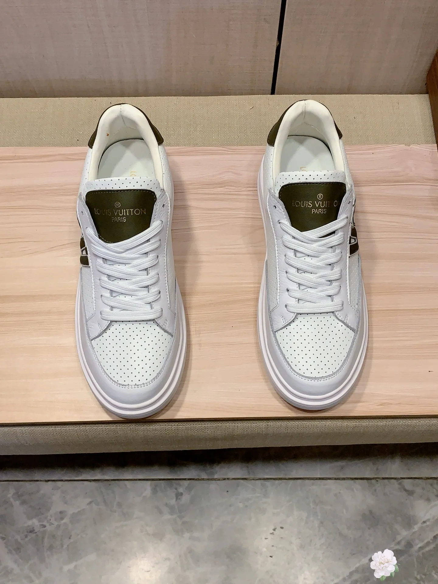 Men's Men's Shoes 💰420💰💰🎩🎩[Lightning][Lightning] "Lv*" The latest and most popular casual shoes, top brands [Seduce] Luxury ~ Purchasing Agency, Top ~ Quality. [Strong] The upper is made of imported breathable cowhide with material ➕ breathable sheepskin feet (•) and fine workmanship. Original stylish and stylish soft rubber wear-resistant and non-slip outsole, light and comfortable on the feet, the real thing looks better when taken in real life, 413: code: 38-44, 6️⃣ colors selected